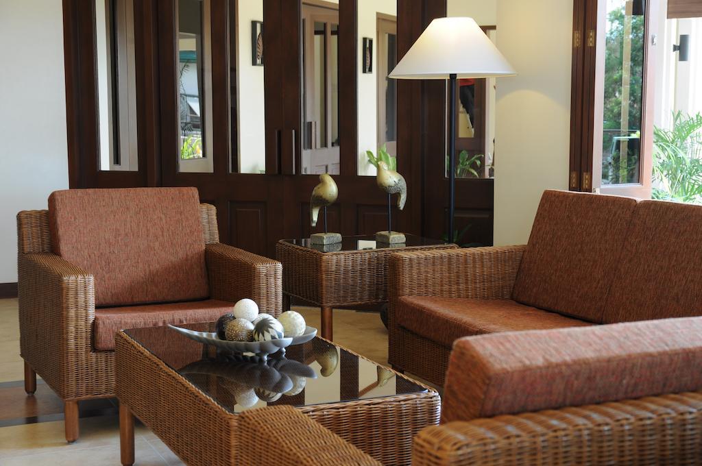 Hotel Tropika Davao Екстер'єр фото